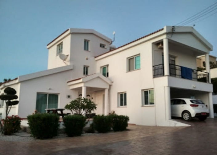 Image No.3-5 Bed House for sale