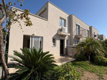 1 - Mandria, House