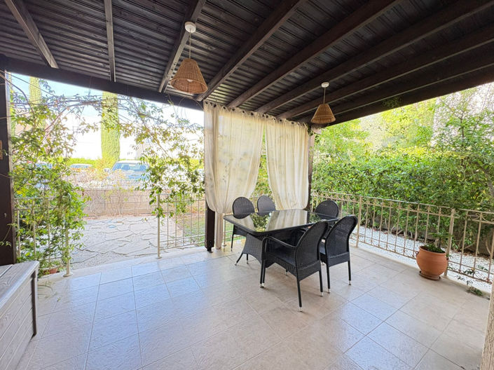 Image No.17-3 Bed House for sale