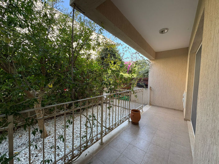 Image No.18-3 Bed House for sale