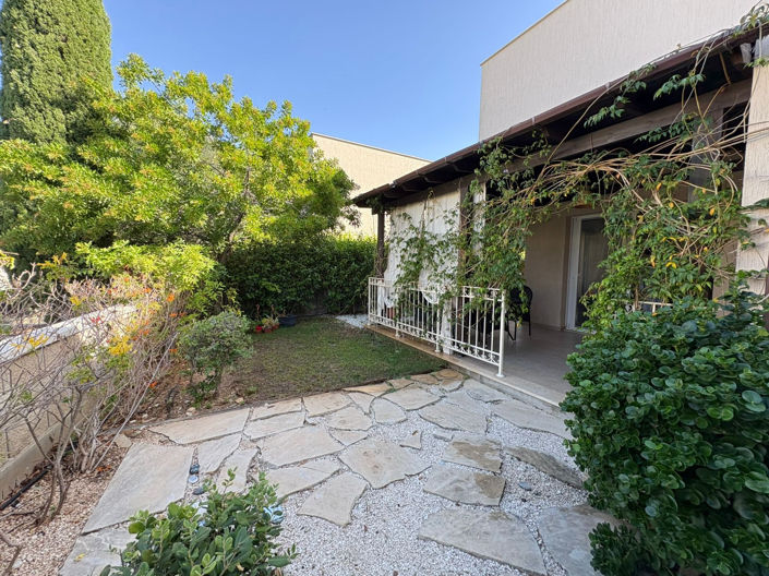 Image No.21-3 Bed House for sale