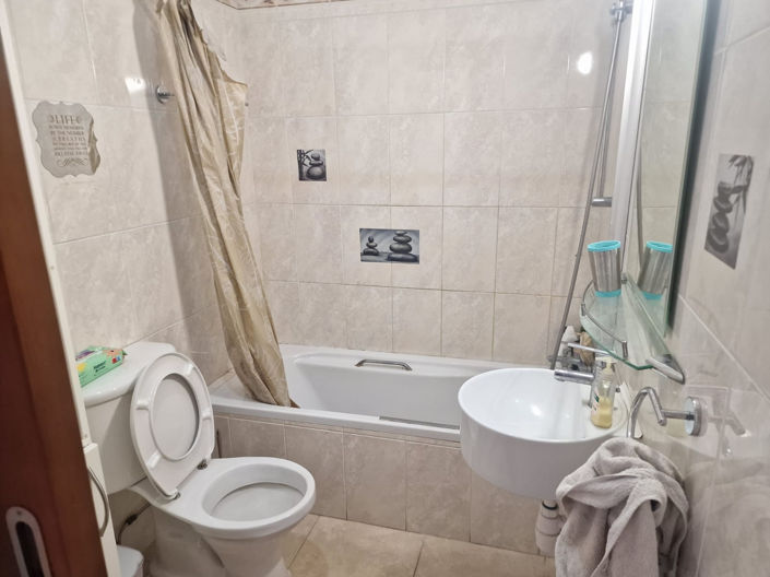 Image No.19-3 Bed Apartment for sale