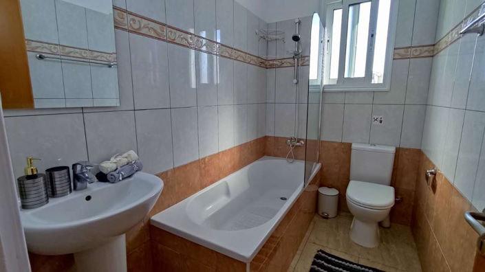 Image No.10-2 Bed Apartment for sale