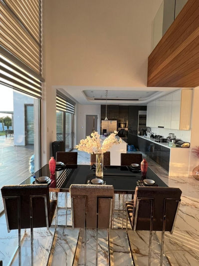 Image No.9-3 Bed House for sale