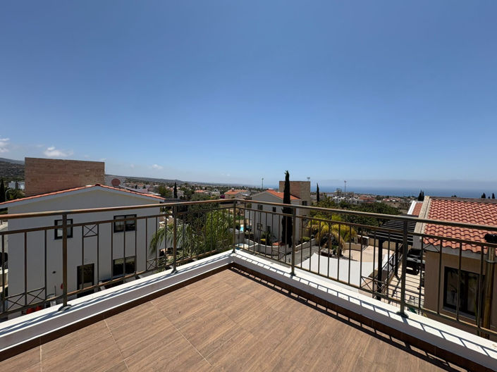 Image No.20-3 Bed House for sale