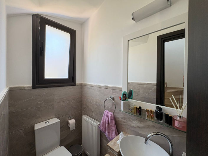 Image No.7-3 Bed House for sale