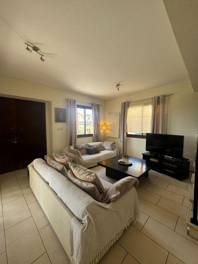 Image No.2-4 Bed House for sale