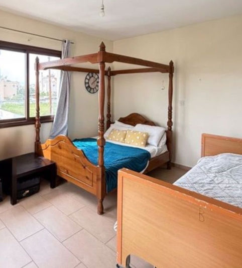 Image No.9-4 Bed House for sale