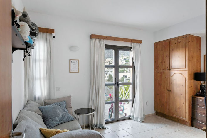 Image No.15-3 Bed House for sale