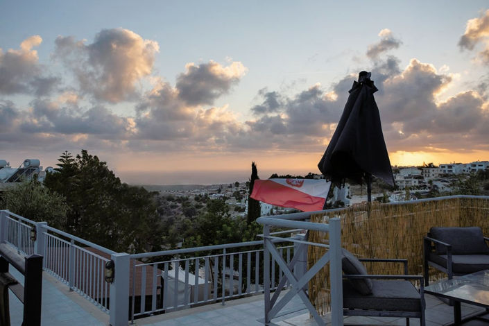 Image No.17-3 Bed House for sale