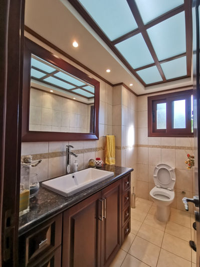 Image No.11-Maison de 4 chambres à vendre à Emba