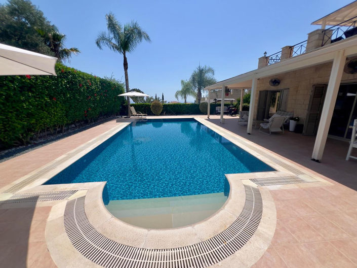 Image No.4-3 Bed House for sale