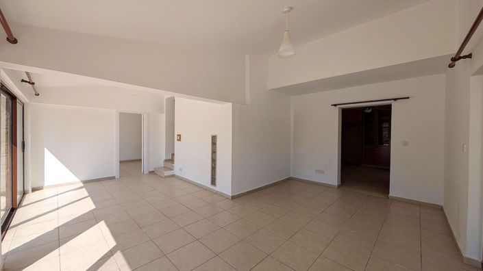 Image No.9-3 Bed House for sale