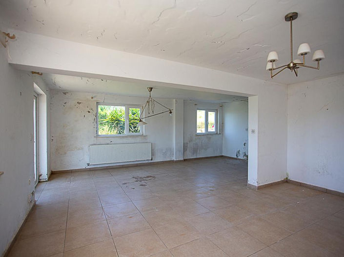 Image No.11-4 Bed House for sale
