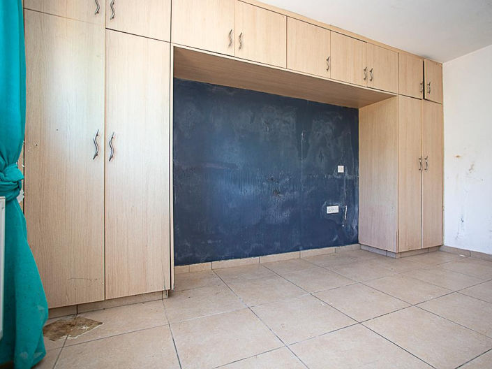 Image No.13-4 Bed House for sale