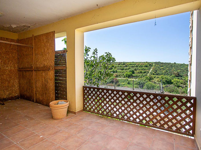 Image No.6-4 Bed House for sale