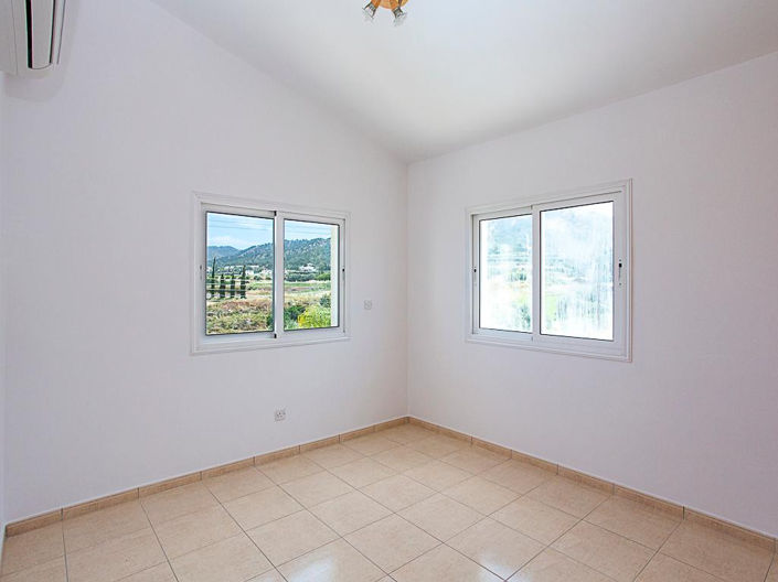 Image No.11-3 Bed House for sale