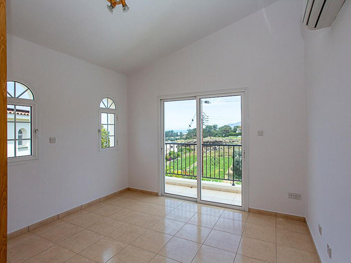 Image No.13-3 Bed House for sale