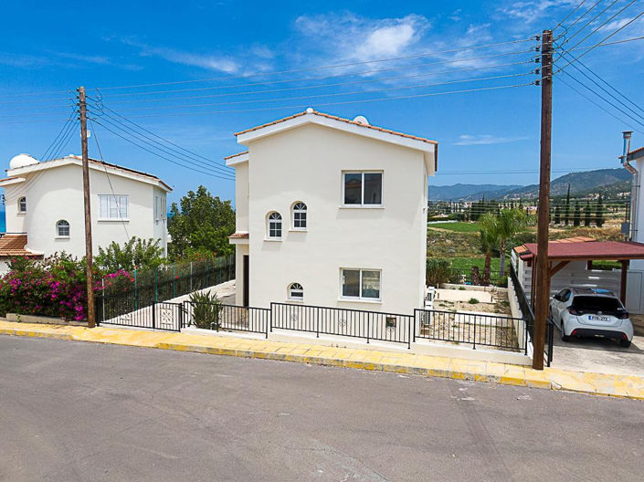 Image No.2-3 Bed House for sale