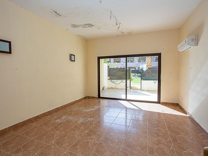 Image No.6-2 Bed House for sale