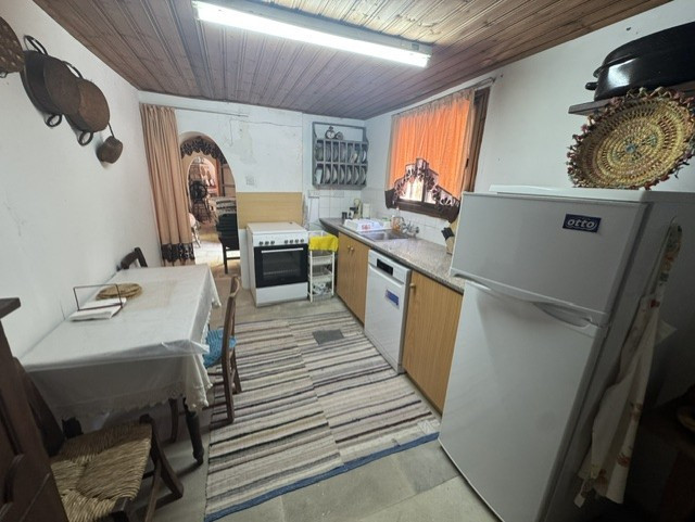 Image No.11-3 Bed House for sale