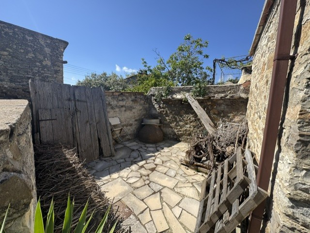 Image No.5-3 Bed House for sale