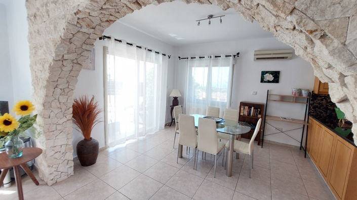 Image No.3-3 Bed House for sale