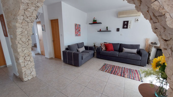 Image No.4-3 Bed House for sale