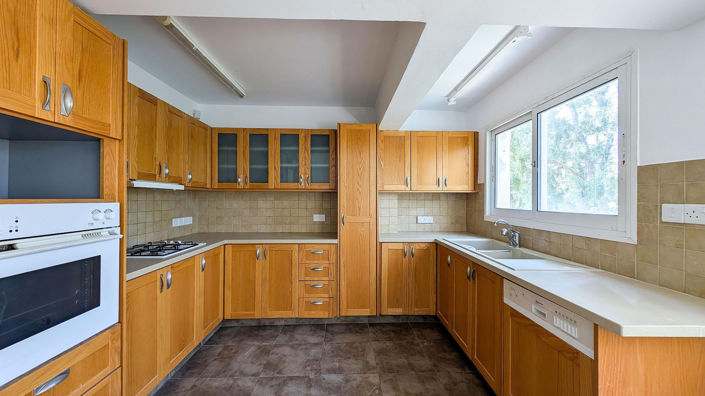 Image No.7-3 Bed House for sale
