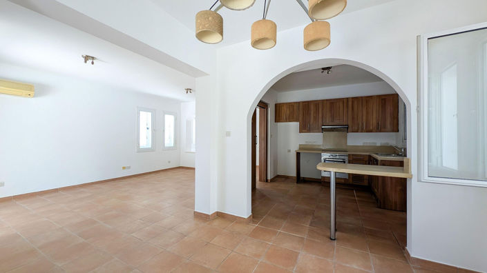 Image No.12-3 Bed House for sale