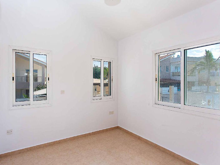 Image No.10-3 Bed Apartment for sale