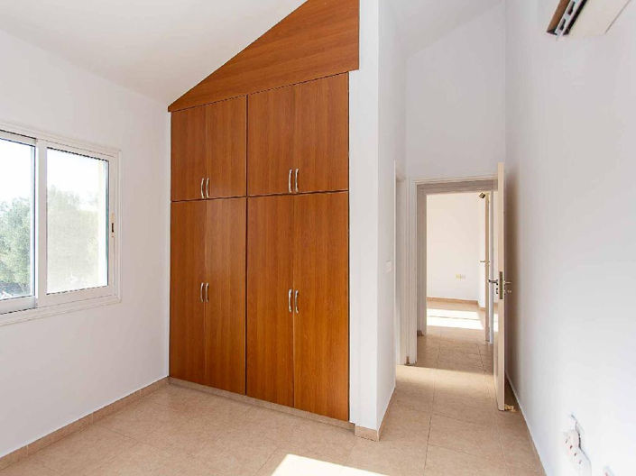 Image No.11-3 Bed Apartment for sale