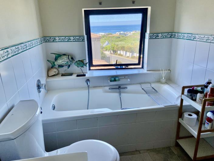 Image No.24-4 Bed House/Villa for sale