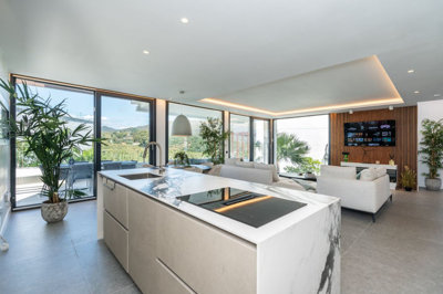 13-5fd73dea700db77384c091ca9818b1a9