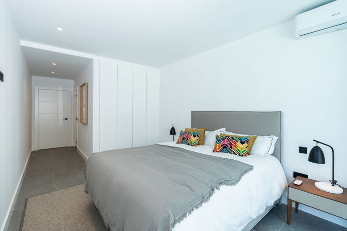 Image No.26-4 Bed Property for sale