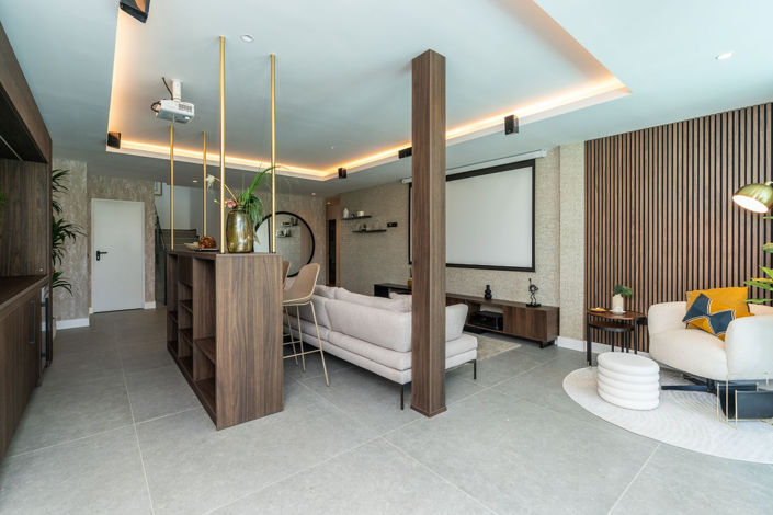 Image No.37-4 Bed Property for sale