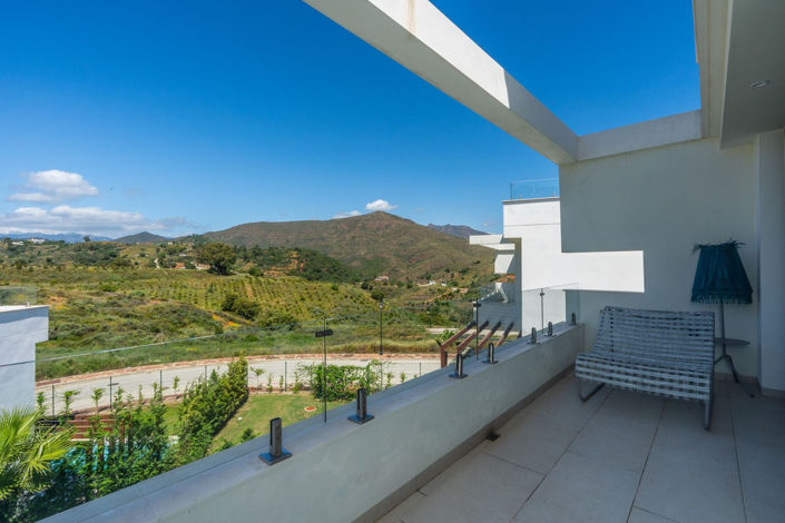 Image No.9-4 Bed Property for sale