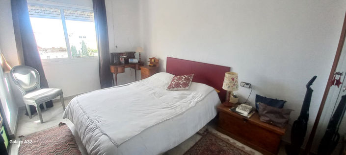 Image No.10-2 Bed Property for sale