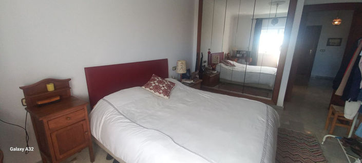 Image No.11-2 Bed Property for sale