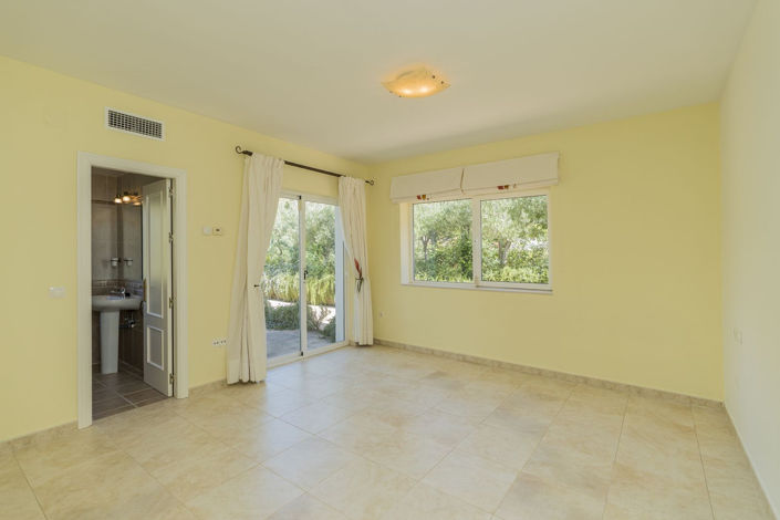 Image No.29-Propriété de 5 chambres à vendre à Valtocado