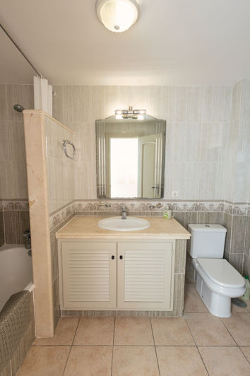 Image No.18-Propriété de 4 chambres à vendre à Riviera del Sol