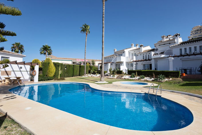 Image No.2-Propriété de 4 chambres à vendre à Riviera del Sol
