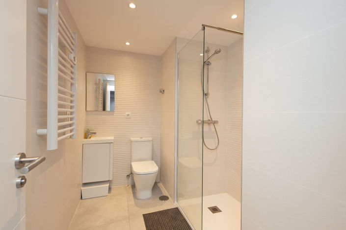 Image No.29-4 Bed Property for sale