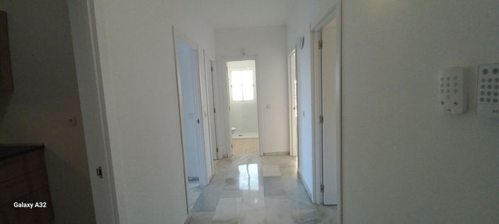 Image No.10-3 Bed Property for sale