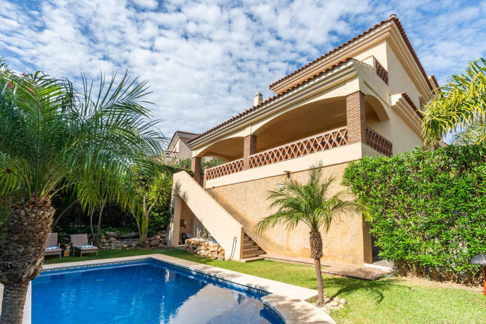 Image No.8-4 Bed Property for sale