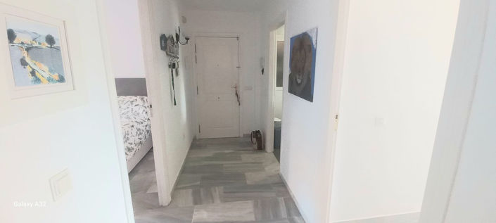 Image No.17-3 Bed Property for sale