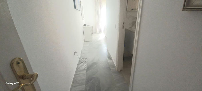 Image No.20-3 Bed Property for sale