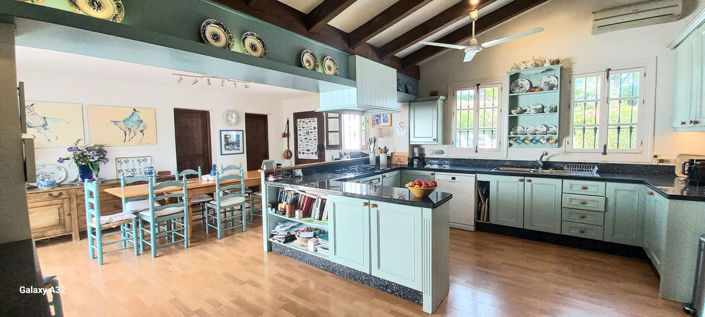 Image No.21-4 Bed Property for sale