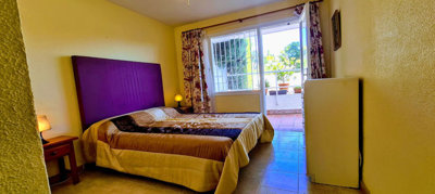 10-bb915d1cb19341576dcdc994b81ab9c5