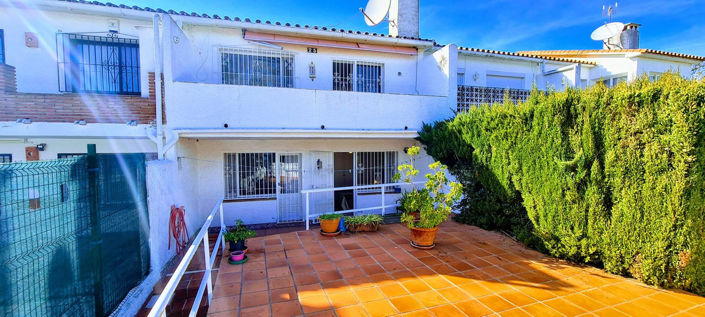 Image No.17-2 Bed Property for sale